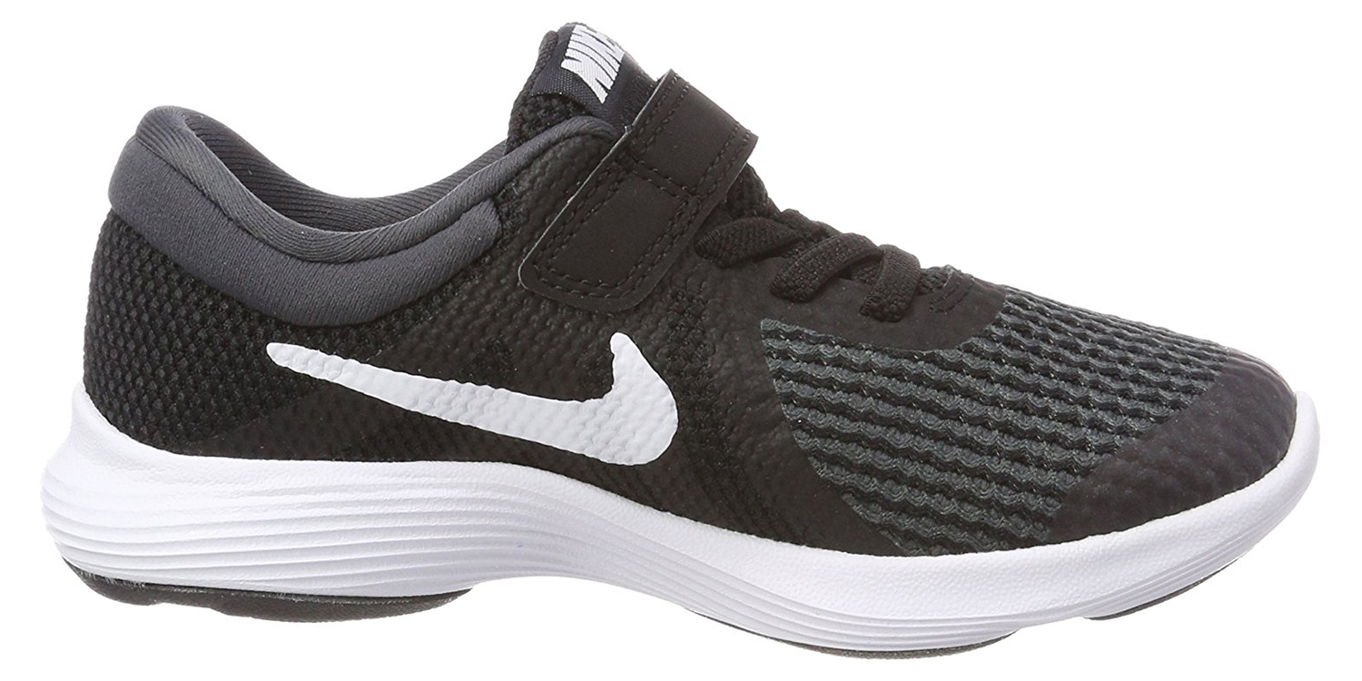 Черно-белые кроссовки Nike