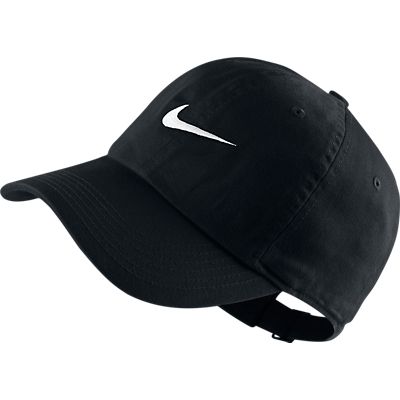 Черная бейсболка Nike