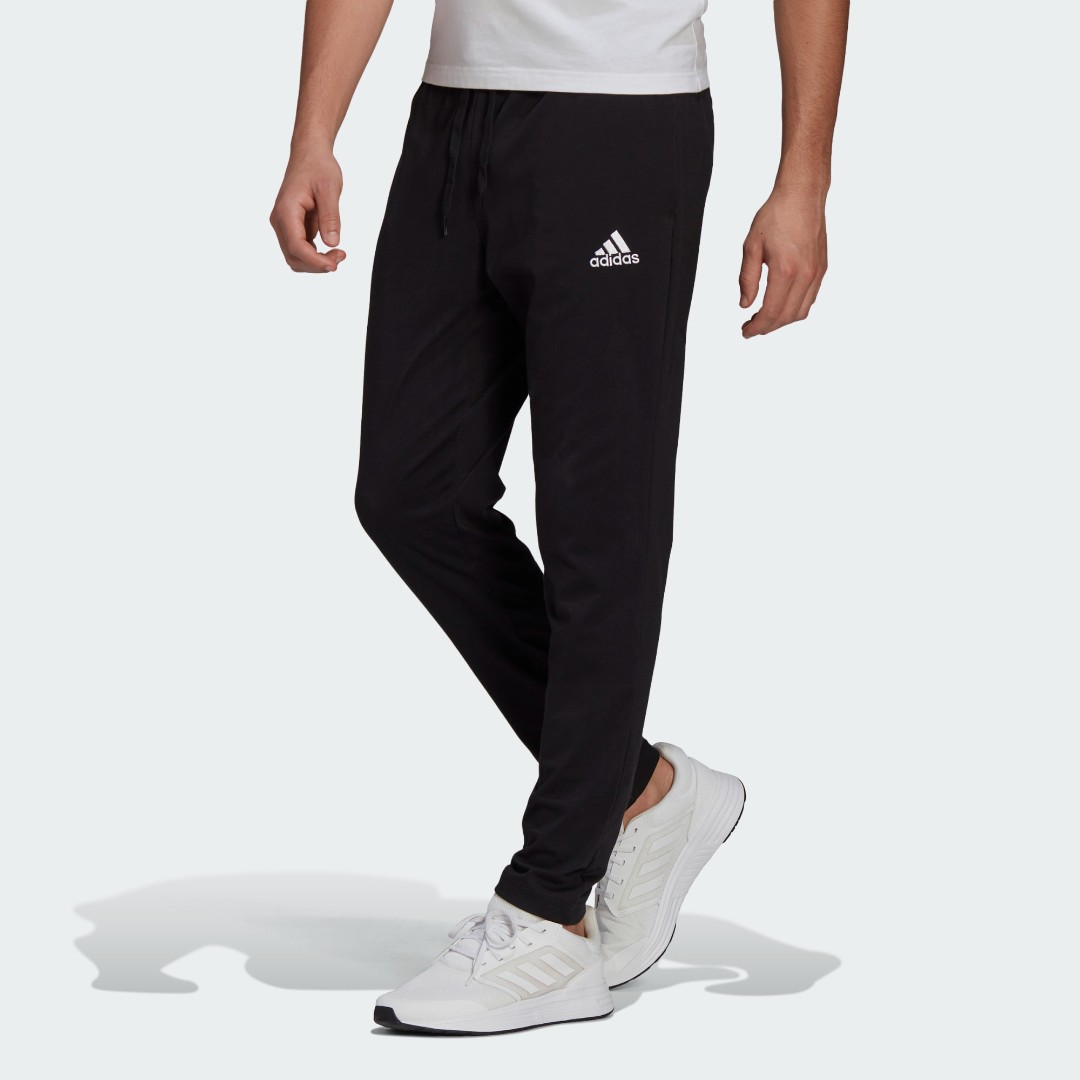Черные свободные брюки Adidas Performance Essentials Tapered