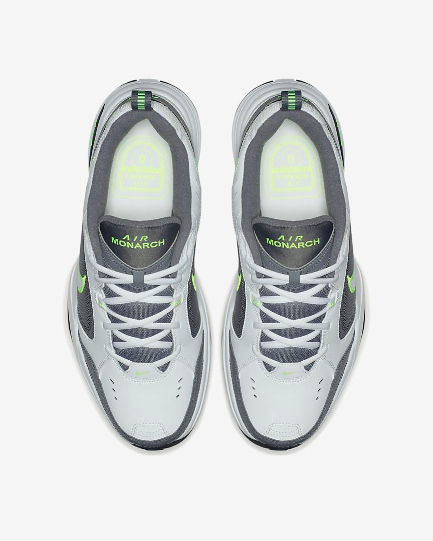 Серые кроссовки Nike Air Monarch IV для тренинга (с зелеными вставками)