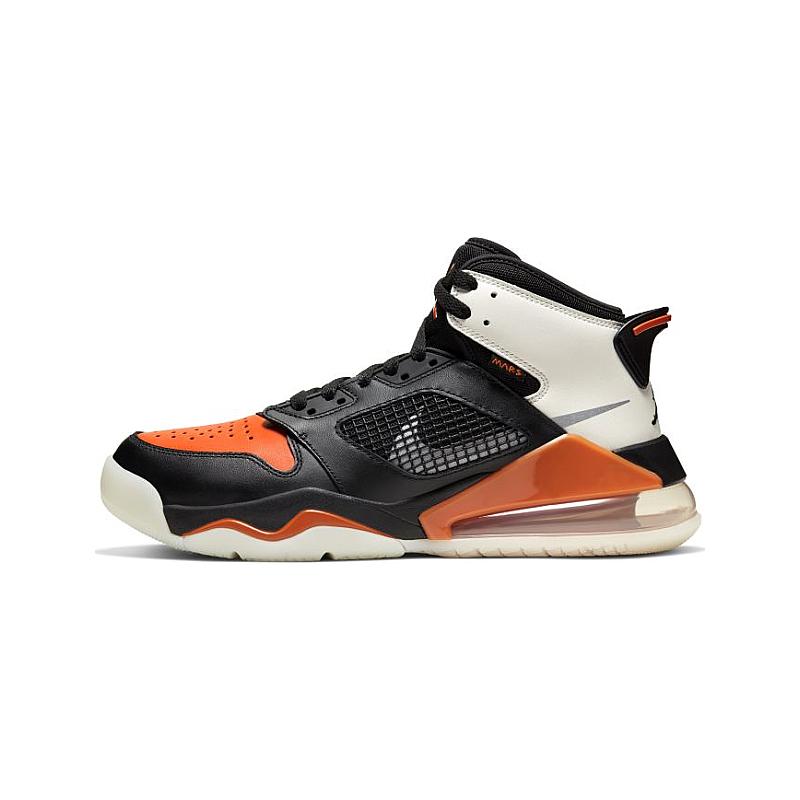 Баскетбольные кроссовки Nike JORDAN MARS 270 (черный/белый/оранжевый)