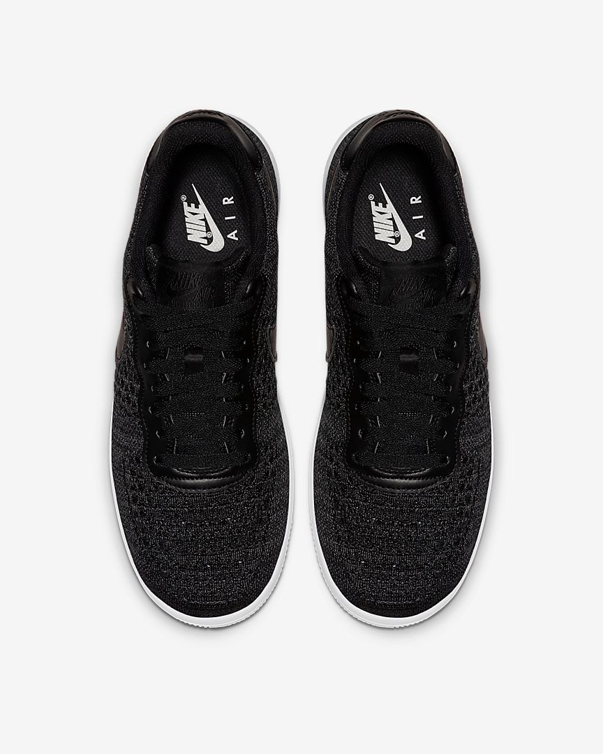Черные низкие кроссовки Nike Air Force 1 Flyknit 2.0 на толстой белой подошве