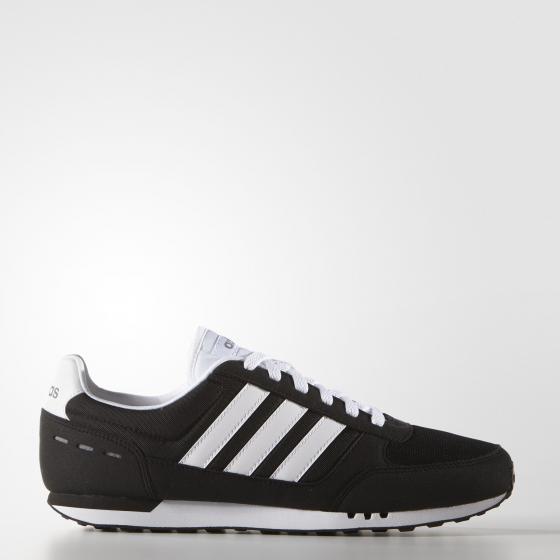Замшевые черно-белые кроссовки Adidas
